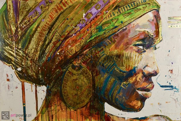 Dziewczyna w kolorowej chuście we wnętrzu